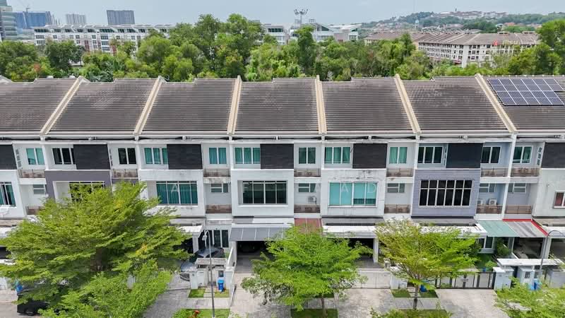 3-storey Terraced House for Sale in Bukit Jelutong (Shah Alam) - Alif Saad - PropertyGuru.com.my