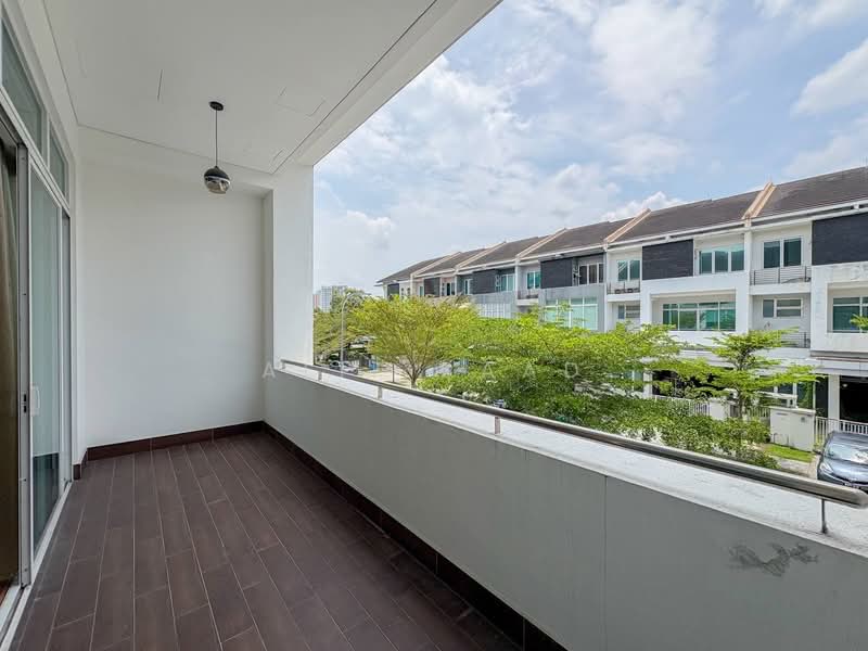 3-storey Terraced House for Sale in Bukit Jelutong (Shah Alam) - Alif Saad - PropertyGuru.com.my