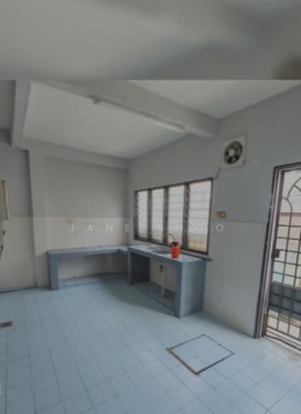 Rumah Teres 2 Tingkat untuk Dijual di Taman Sungai Besi Indah (Seri Kembangan) - Jane Shoo - Kitchen - PropertyGuru.com.my