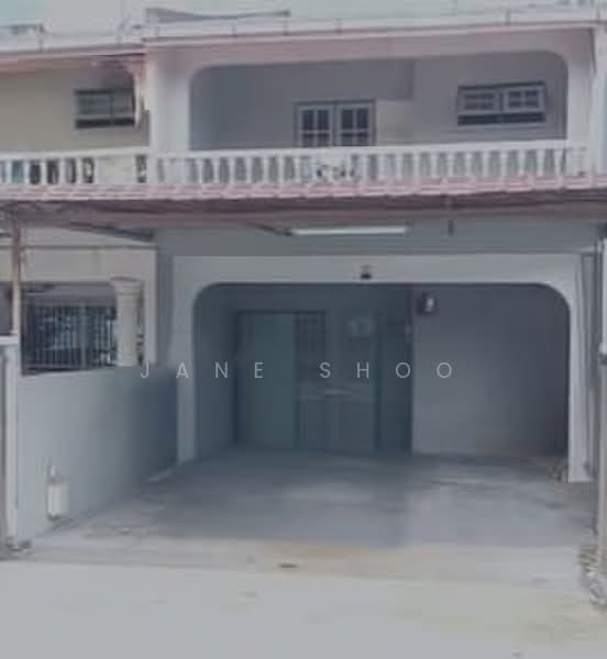 Rumah Teres 2 Tingkat untuk Dijual di Taman Sungai Besi Indah (Seri Kembangan) - Jane Shoo - Exterior - PropertyGuru.com.my