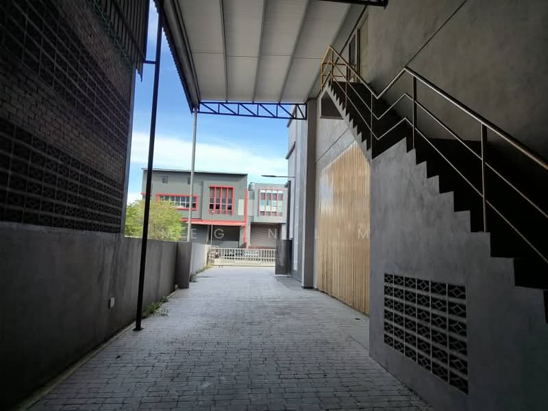 Kilang untuk Dijual di Nilai Impian (Nilai) - Megan Lim - Exterior - PropertyGuru.com.my