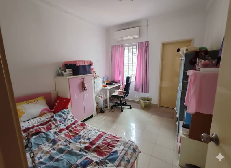 Rumah Teres 2 Tingkat untuk Dijual di Semenyih (Selangor) - Eric Yap - Bedroom - PropertyGuru.com.my