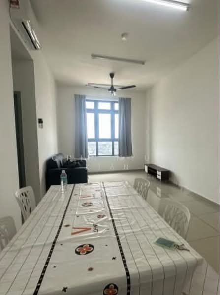 Servis Apartment untuk Disewa di B11 Parkland Residence - Chin Nyuk Kian - Living Room - PropertyGuru.com.my