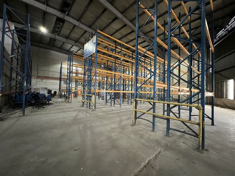 Warehouse for Rent in Glenmarie (Selangor) - Annie Chong - Interior - PropertyGuru.com.my