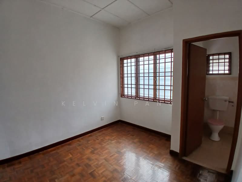 Rumah Teres 2 Tingkat untuk Dijual di Bukit Raja (Selangor) - Kelvin Pang - PropertyGuru.com.my