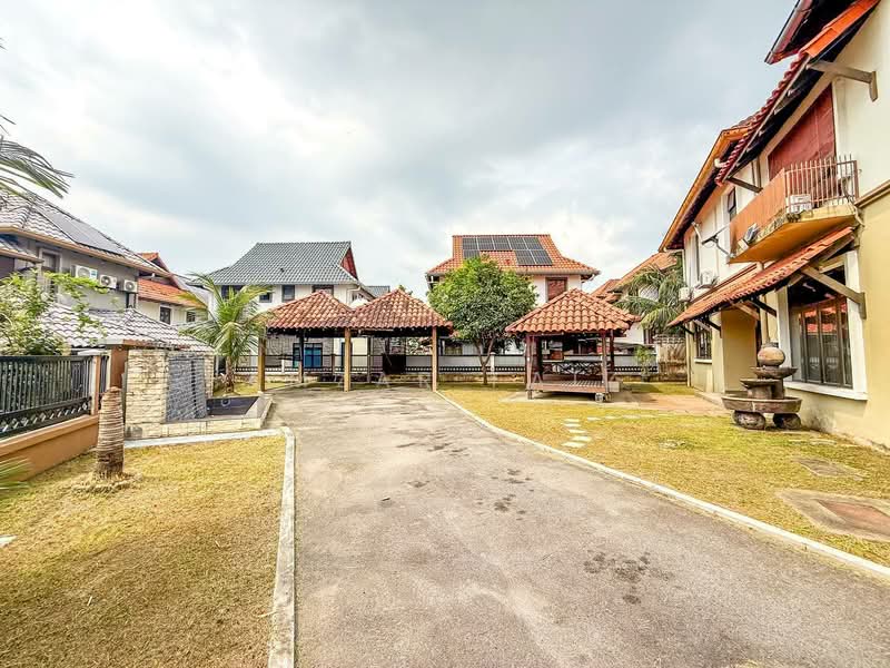 Bungalow for Sale in Seksyen 27 (Shah Alam) - Amzar Faiz - PropertyGuru.com.my