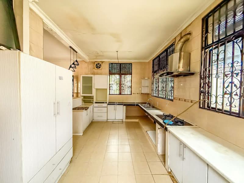 Bungalow for Sale in Seksyen 27 (Shah Alam) - Amzar Faiz - PropertyGuru.com.my