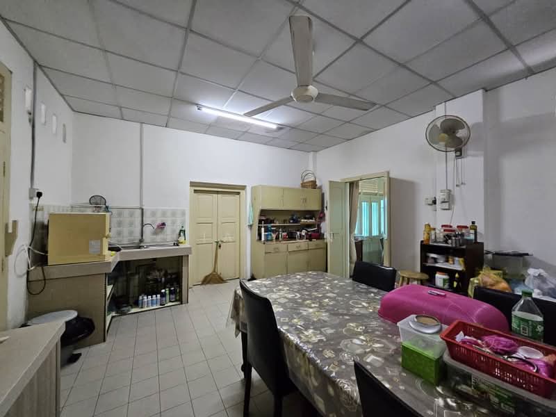 Bungalow for Rent in George Town (Penang) - Jia Yong - Kitchen - PropertyGuru.com.my