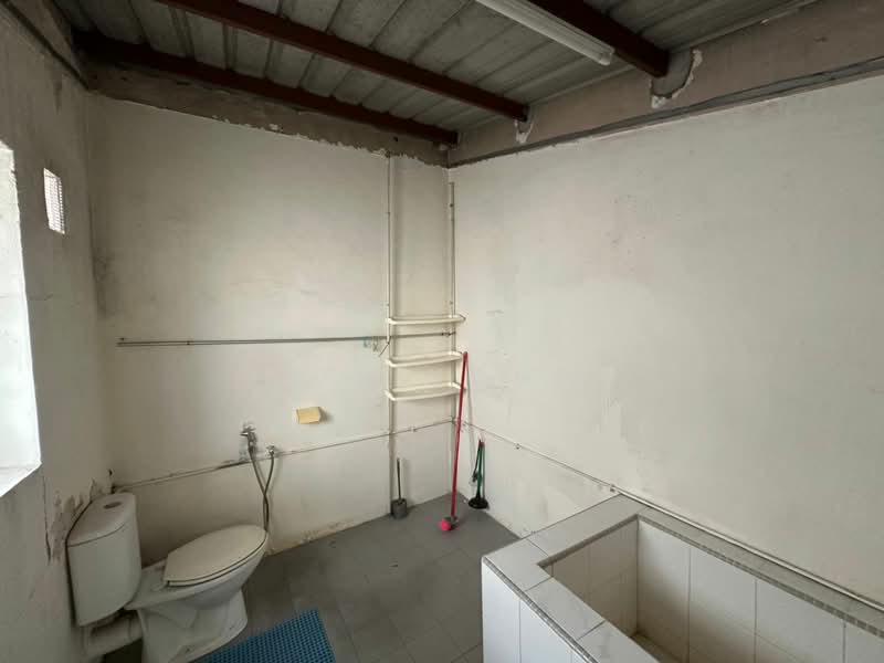 Bungalow for Rent in George Town (Penang) - Jia Yong - Bathroom - PropertyGuru.com.my