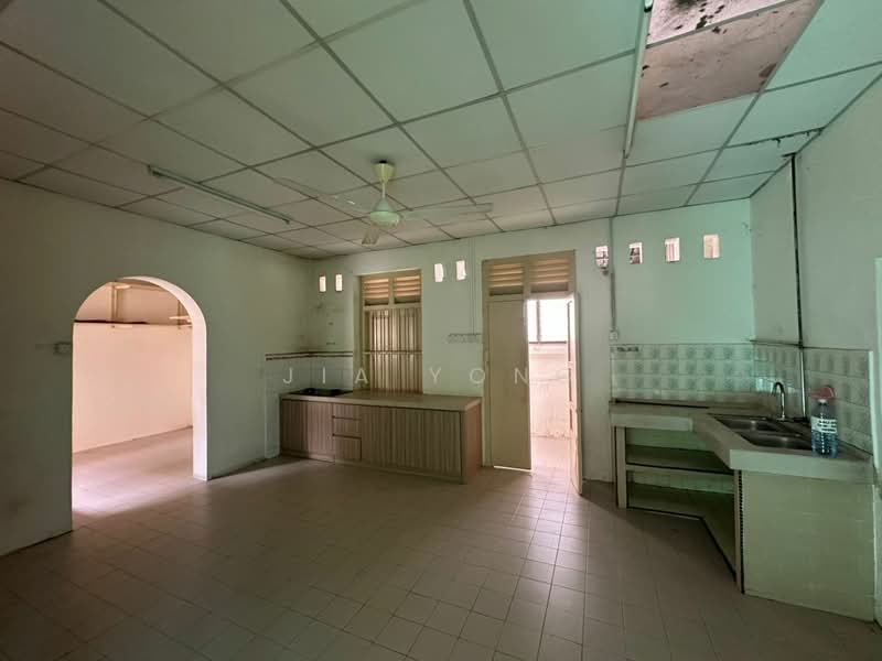 Bungalow for Rent in George Town (Penang) - Jia Yong - Kitchen - PropertyGuru.com.my