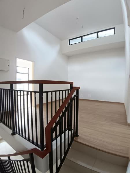 Rumah Teres 2 Tingkat untuk Dijual di Taman Damansara Aliff (Tampoi) - Iden Tan - Interior - PropertyGuru.com.my