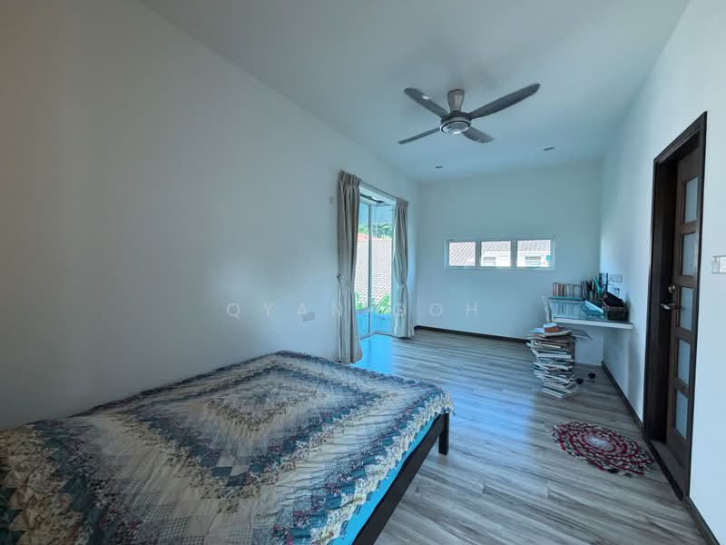 Bungalow for Rent in Minden Heights (Gelugor) - Qyan Goh - Bedroom - PropertyGuru.com.my
