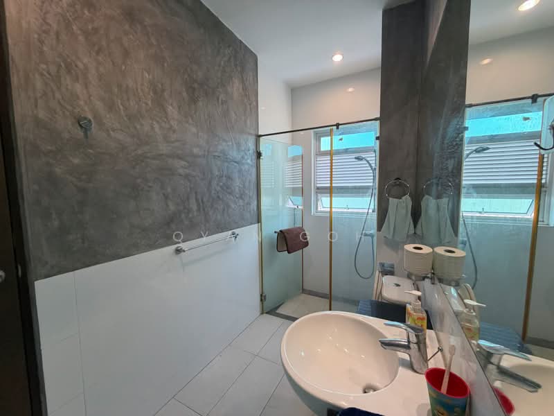 Bungalow for Rent in Minden Heights (Gelugor) - Qyan Goh - Bathroom - PropertyGuru.com.my