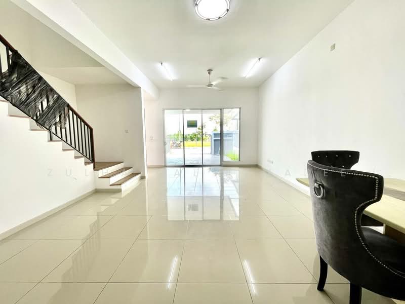 2-storey Terraced House for Rent in Semenyih (Selangor) - Zulhaikal Asmadee - Living Room - PropertyGuru.com.my