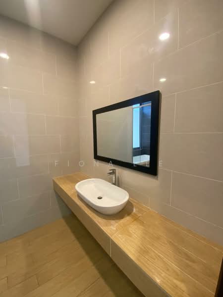 Semi-Detached House for Sale in Eco Sanctuary (Telok Panglima Garang) - Fiona Lee - Bathroom - PropertyGuru.com.my