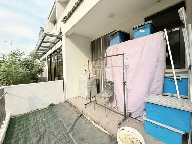 3-storey Terraced House for Sale in Tamansari (Rawang) - Steven Lee - Exterior - PropertyGuru.com.my