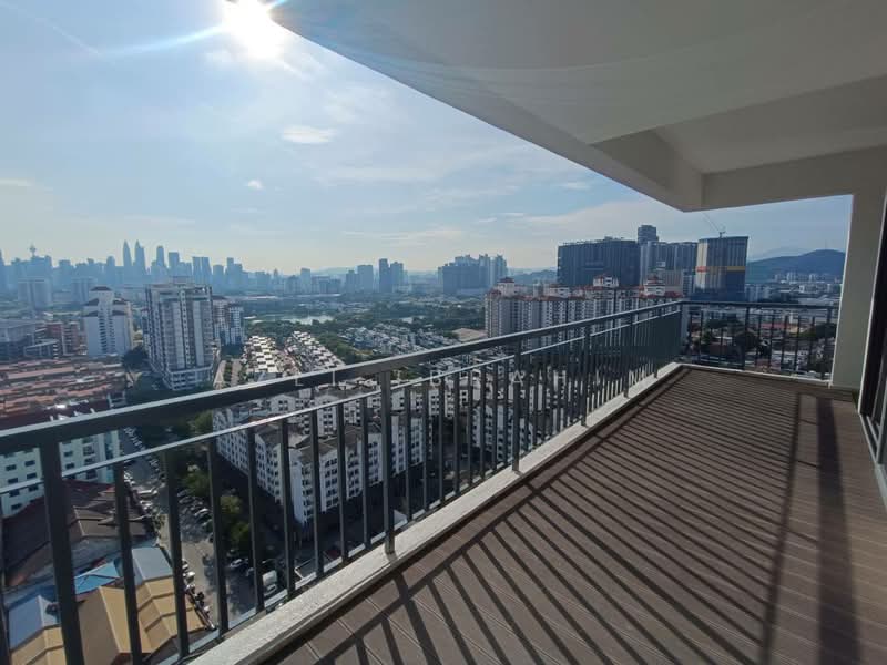 Kondominium untuk Dijual di Ampang Putra Residency - Azli Ibrahim - Balcony - PropertyGuru.com.my