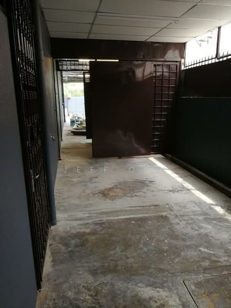 Semi-Detached House for Sale in Taman Rifle (Ayer Itam) - Jeff Ooi - Corridor - PropertyGuru.com.my