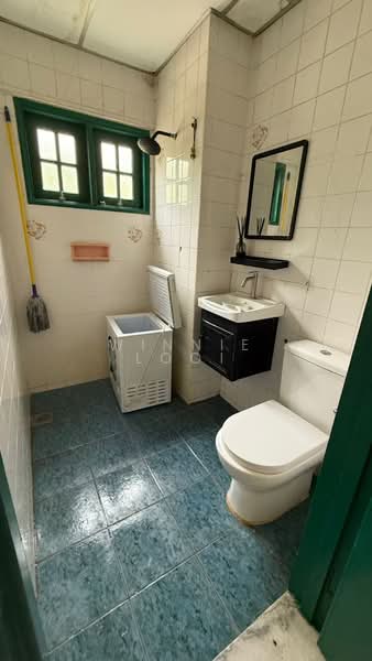 Kondominium untuk Dijual di Villaria - Winnie Looi - Bathroom - PropertyGuru.com.my
