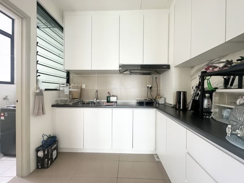 Kondominium untuk Disewa di Skyvilla @ D'Island - Shue Sen - Kitchen - PropertyGuru.com.my