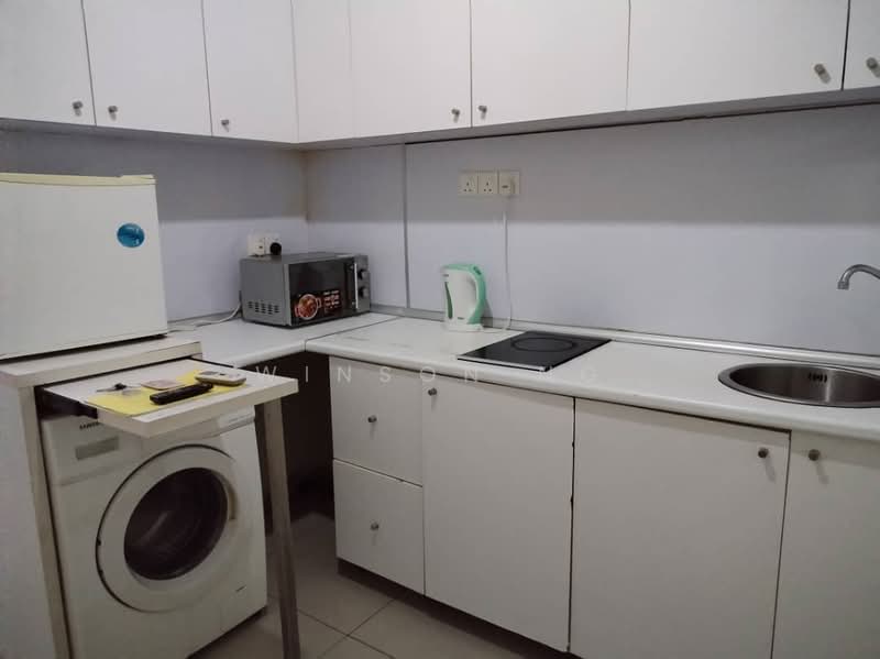Servis Apartment untuk Disewa di Centrestage Designer Suite - Winson Ng - Kitchen - PropertyGuru.com.my