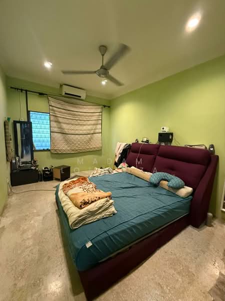 1-storey Terraced House for Sale in Taman Bukit Kepayang (Bukit Kepayang) - Madam Lolaliza - Bedroom - PropertyGuru.com.my