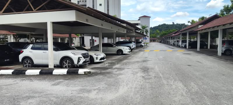 Kondominium untuk Dijual di Aseana Puteri - Anne Richard - Car Park - PropertyGuru.com.my