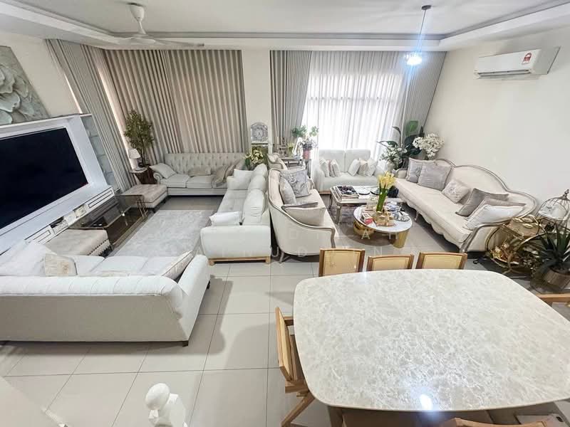 Semi-Detached House for Sale in Kuala Selangor (Selangor) - NORFADILAH ZAINUDDIN - Living Room - PropertyGuru.com.my