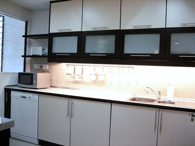 Servis Apartment untuk Disewa di i-Zen @ Kiara 2 - Evelyn Seah - Kitchen - PropertyGuru.com.my