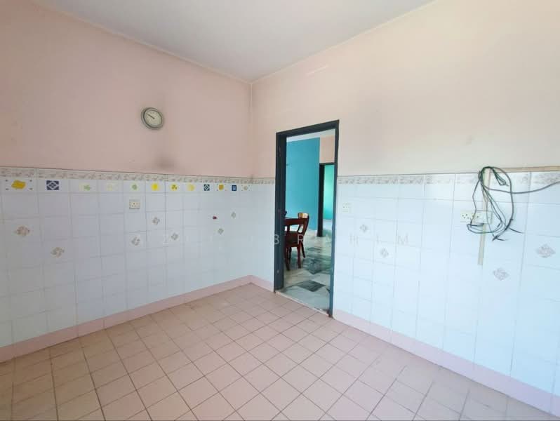 Kondominium untuk Dijual di D' Tinggian Suasana - Azli Ibrahim - Kitchen - PropertyGuru.com.my