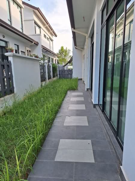Semi-Detached House for Sale in Eco Majestic (Semenyih) - Jesslyn Lee - Exterior - PropertyGuru.com.my