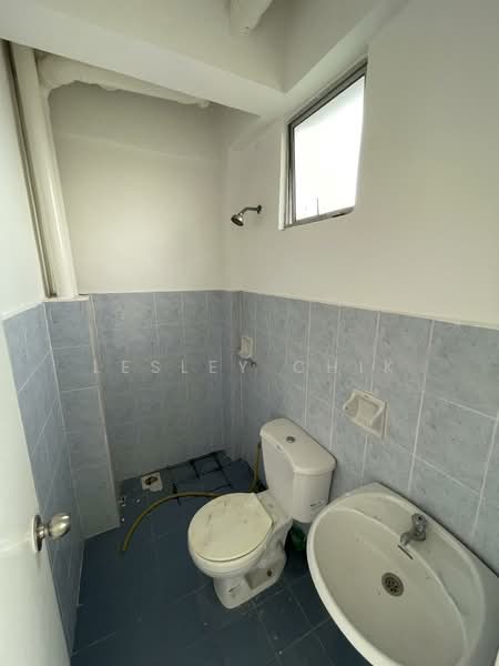 Pangsapuri untuk Dijual di Vista Harmoni - Lesley Chik - Bathroom - PropertyGuru.com.my