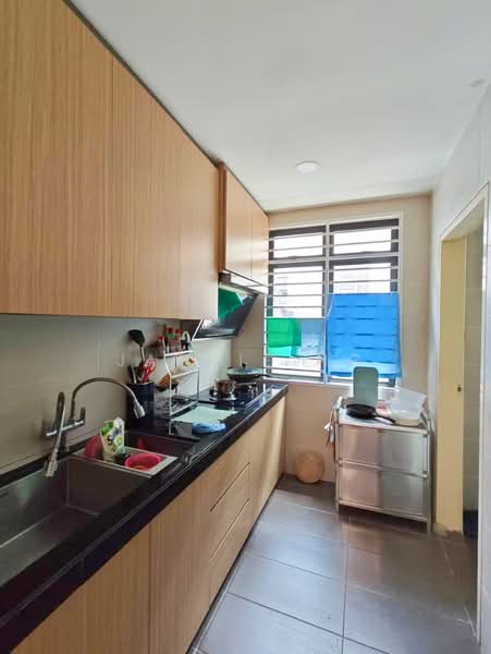 Terraced House for Sale in Taman Bukit Hartamas (Cheras) - Jackie Ng - Kitchen - PropertyGuru.com.my