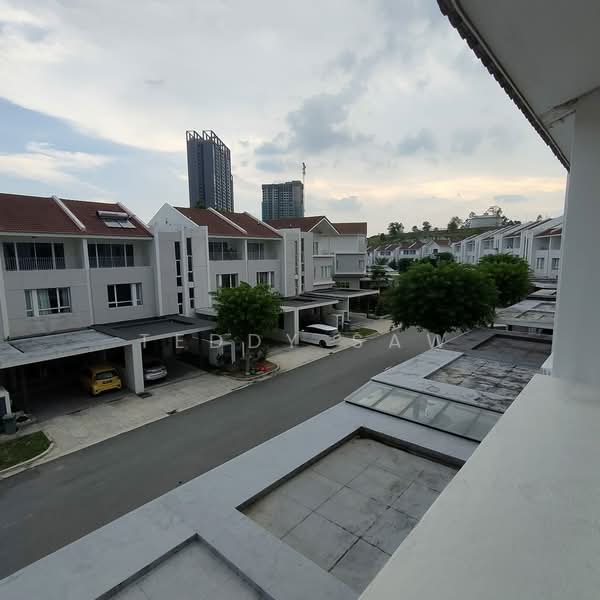 Rumah Teres untuk Dijual di Tamansari (Rawang) - Teddy Saw - Exterior - PropertyGuru.com.my