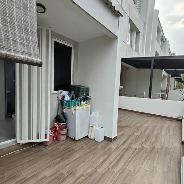 Rumah Teres untuk Dijual di Tamansari (Rawang) - Teddy Saw - Exterior - PropertyGuru.com.my
