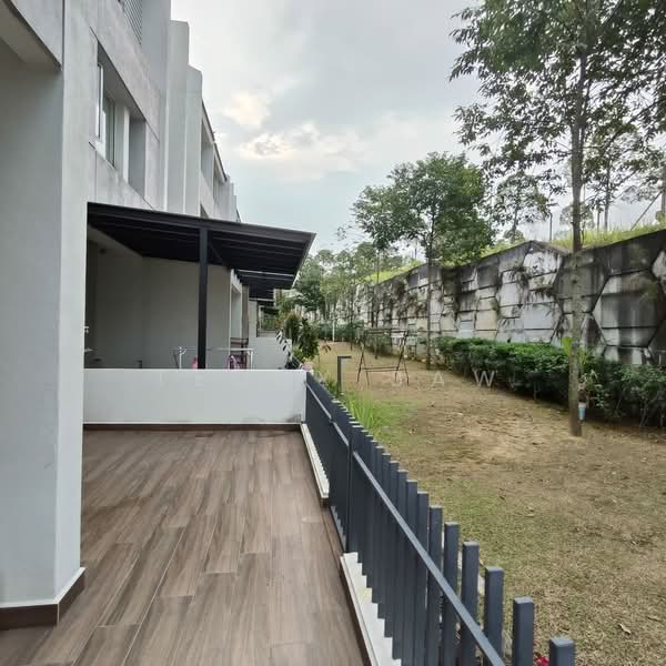 Rumah Teres untuk Dijual di Tamansari (Rawang) - Teddy Saw - Exterior - PropertyGuru.com.my
