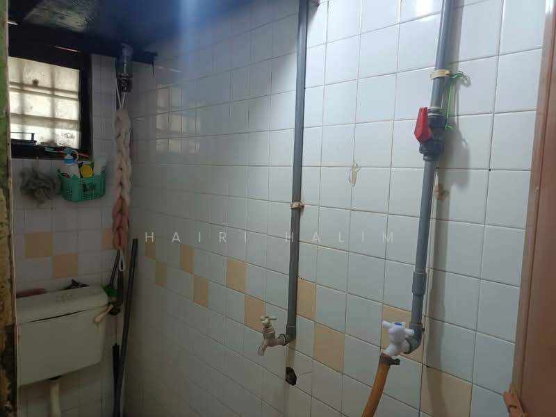 Rumah Flat untuk Dijual di Flat PKNS Seksyen 20 - Hairi Halim - PropertyGuru.com.my