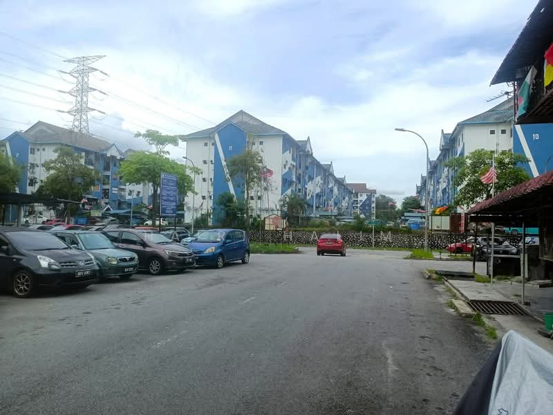 Rumah Flat untuk Dijual di Flat PKNS Seksyen 20 - Hairi Halim - PropertyGuru.com.my