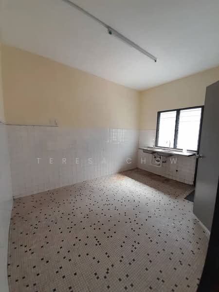 2-storey Terraced House for Rent in Seksyen 17 (Petaling Jaya) - Teresa Chow - Kitchen - PropertyGuru.com.my