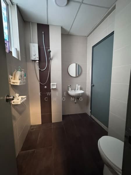 Kondominium untuk Dijual di D'suria Condominium - Kweenie Chong - PropertyGuru.com.my