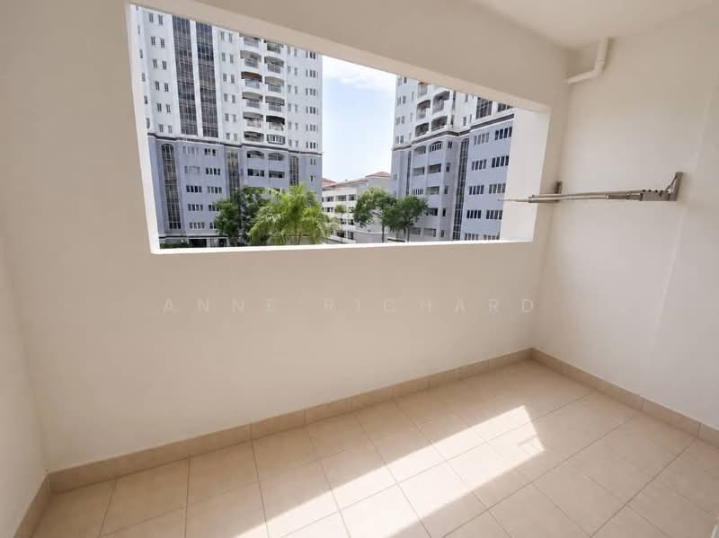 Kondominium untuk Dijual di Aseana Puteri - Anne Richard - Balcony - PropertyGuru.com.my