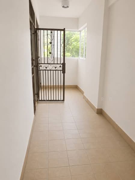 Kondominium untuk Dijual di Aseana Puteri - Anne Richard - Entrance - PropertyGuru.com.my