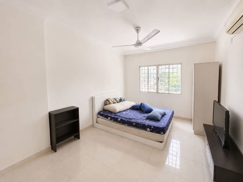 Kondominium untuk Dijual di Aseana Puteri - Anne Richard - Bedroom - PropertyGuru.com.my