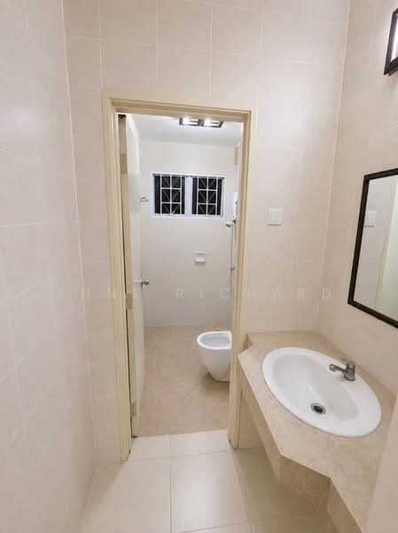 Kondominium untuk Dijual di Aseana Puteri - Anne Richard - Bathroom - PropertyGuru.com.my