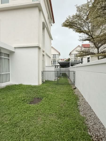 Semi-Detached House for Sale in Seri Tanjung Pinang (Tanjung Tokong) - Nickolas Lim - PropertyGuru.com.my