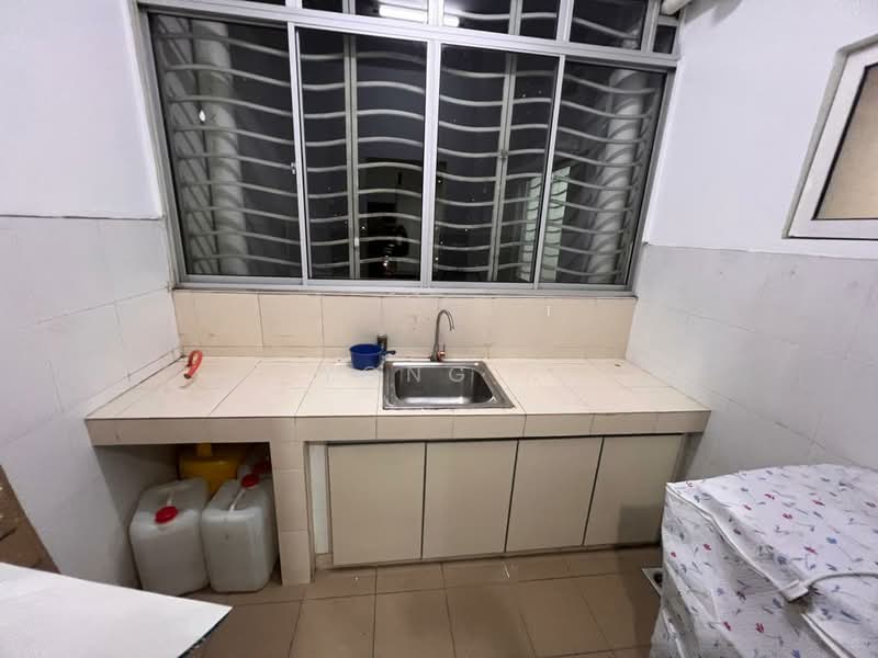 Condominium for Rent at Seri Puteri - Yong . - Kitchen - PropertyGuru.com.my