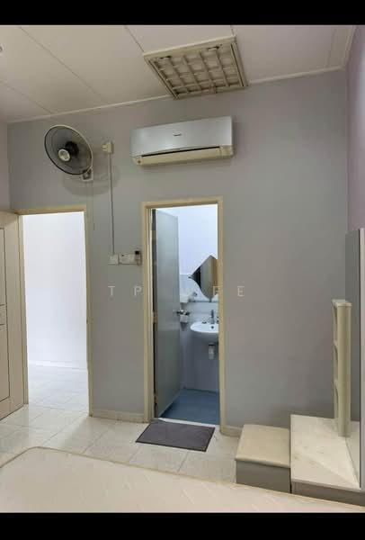 1-storey Terraced House for Rent in Taman Pulau Gadong (Klebang) - TP Wee - PropertyGuru.com.my