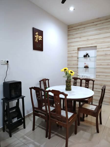 Rumah Teres 2 Tingkat untuk Dijual di Taman Ehsan Jaya (Ulu Tiram) - Karl Lim - Dining Room - PropertyGuru.com.my
