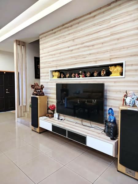 Rumah Teres 2 Tingkat untuk Dijual di Taman Ehsan Jaya (Ulu Tiram) - Karl Lim - Living Room - PropertyGuru.com.my