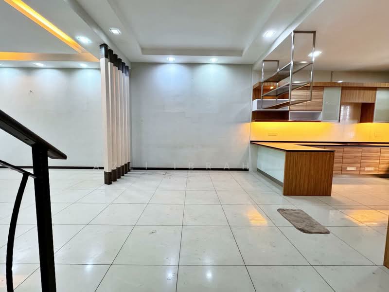 Rumah Berkembar untuk Dijual di Taman Tropika 2 (Kajang) - Azli Ibrahim - Interior - PropertyGuru.com.my